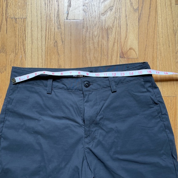 Mens North Face Hiking/Outdoor Recreation Shorts Size 32 Slate Gray 7” inseam - Picture 7 of 8